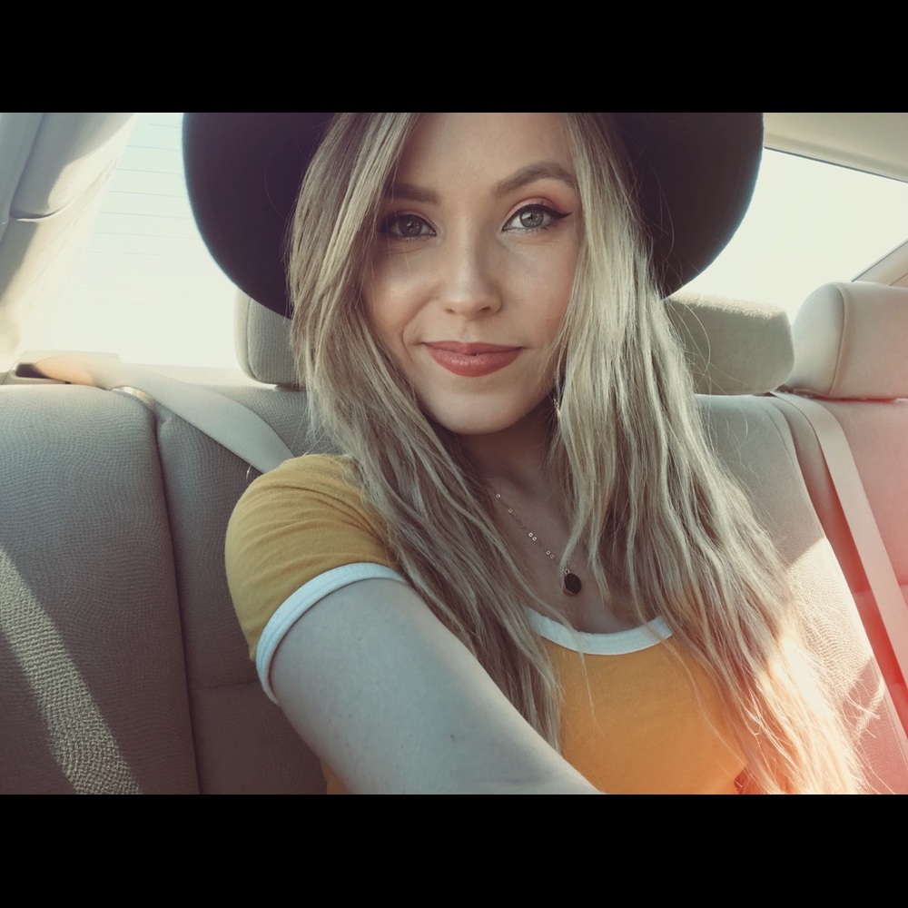 Meet your Posher, Brittany